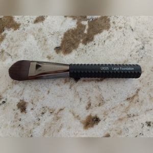 Laruce LR325 Large Foundation Brush